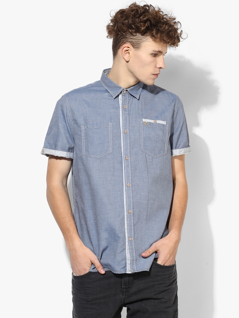 

Blue Solid Regular Fit Casual Shirt