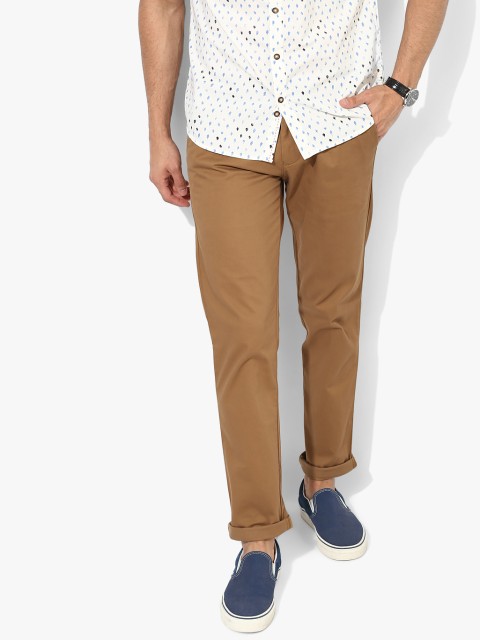 

United Colors of Benetton Men Khaki Solid Regular Fit Chinos