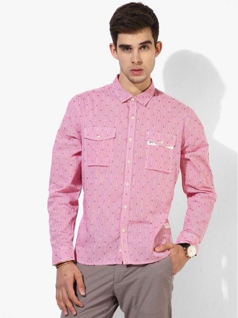 

Blue Solid Regular Fit Casual Shirt, Pink
