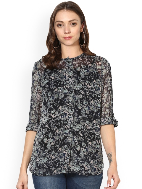 

Sakhi Sang Women Blue & Grey Regular Fit Printed Casual Shirt