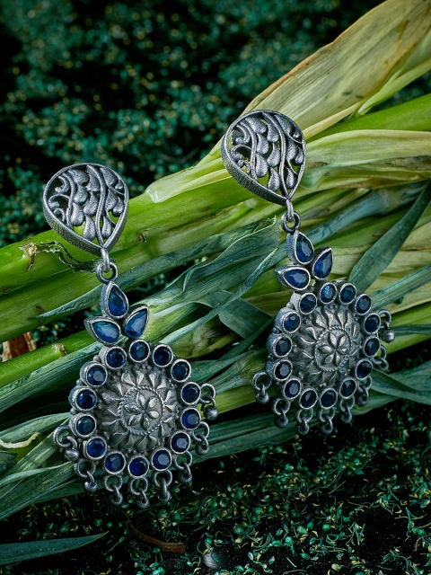 

ZeroKaata Silver-Toned Floral Drop Earrings
