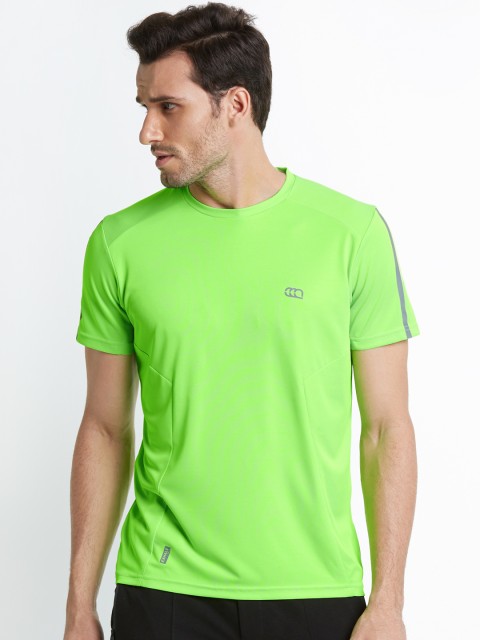 

Ajile by Pantaloons Men Green Solid Round Neck T-shirt