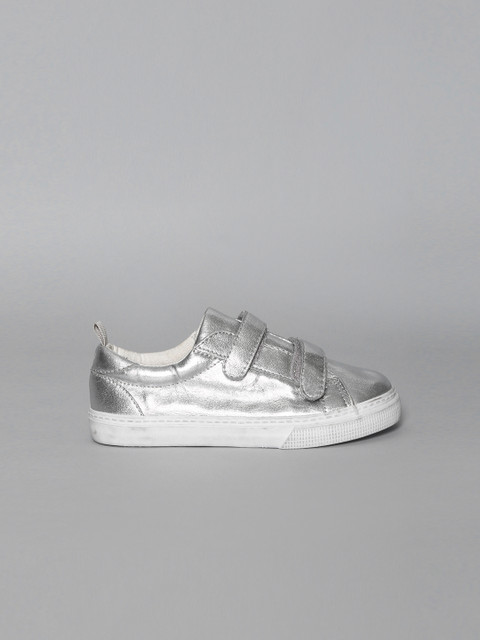 

GAP Girls Silver Classic Trainers