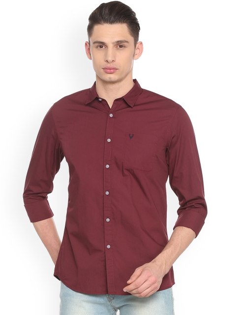 

Solly Jeans Co. Men Maroon Regular Fit Solid Casual Shirt