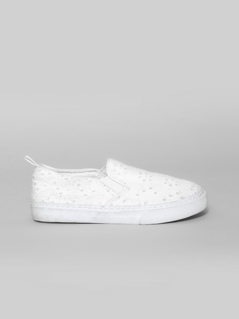 

GAP Girls White Eyelet Slip-On Sneakers