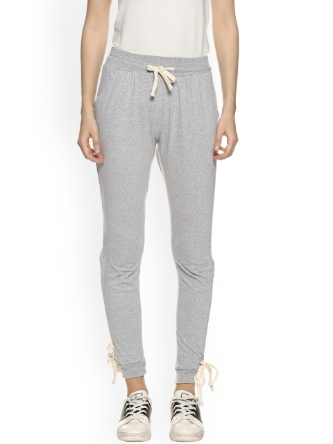 

Campus Sutra Women Grey Slim-Fit Joggers