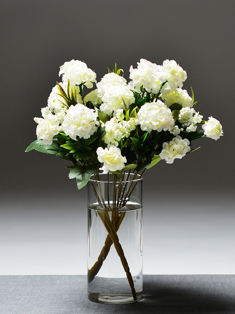 

Archies White Carnation Flower Sticks