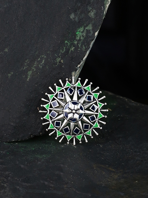 

Studio Voylla Women Oxidised Silver-Plated & Green Enamelled Ring