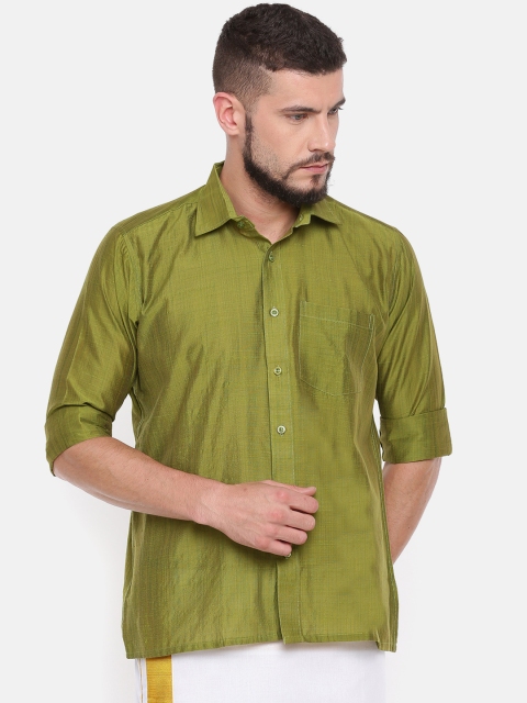 

Cross Court Men Green Regular Fit Solid Party Shirt