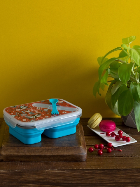 

Chumbak Red & Blue Aztec Garden Lunch Box