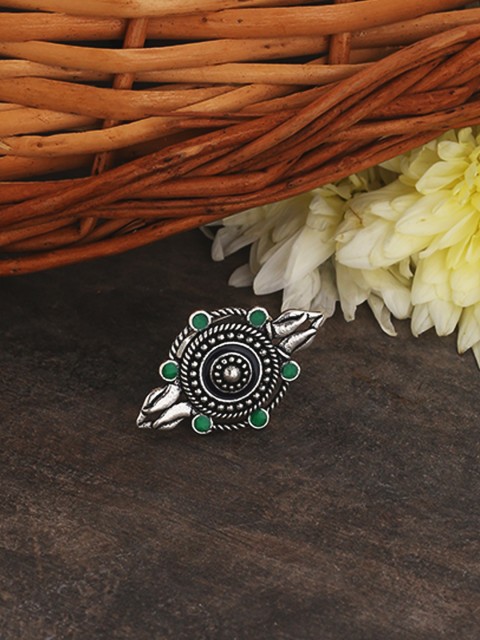 

Studio Voylla Women Oxidised Silver-Plated & Green Mudra Shaped Ring