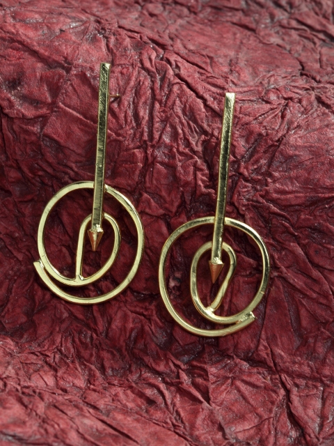 

SASSAFRAS Women Gold-Toned Contemporary Drop Earrings