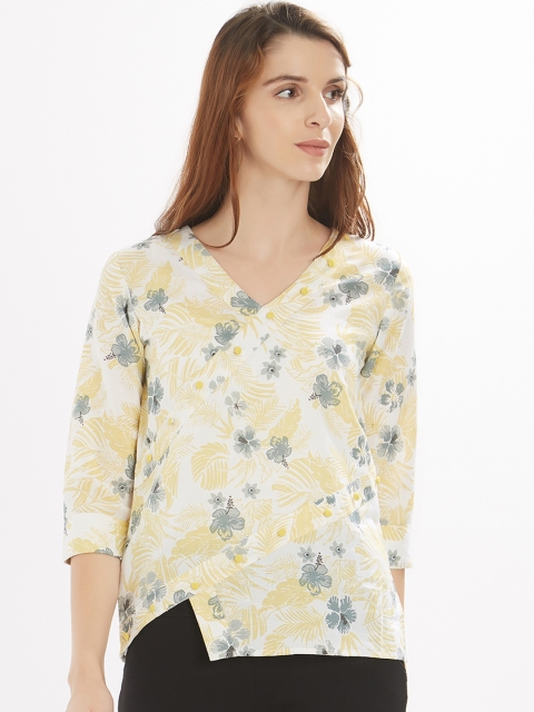 Soie Women Yellow Printed Wrap Top