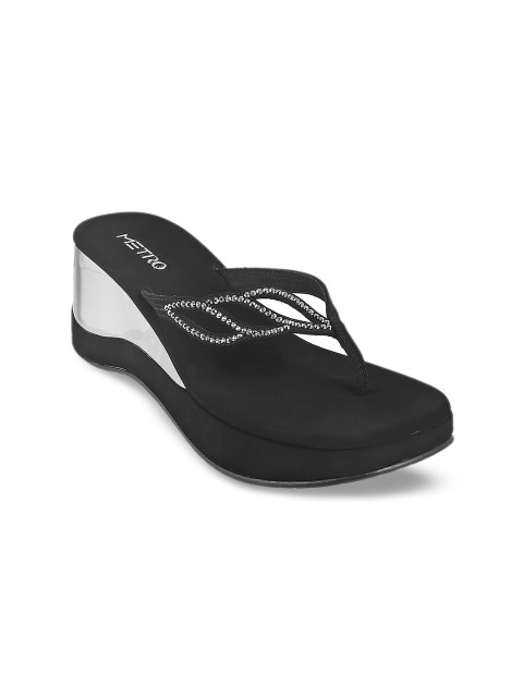 

Metro Women Black Colourblocked Sandals