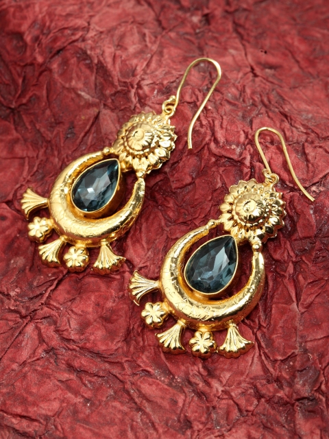 

DIVA WALK Gold-Toned Contemporary Drop Earrings