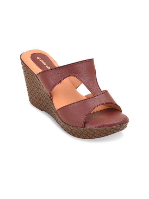 

pelle albero Women Maroon Solid Sandals