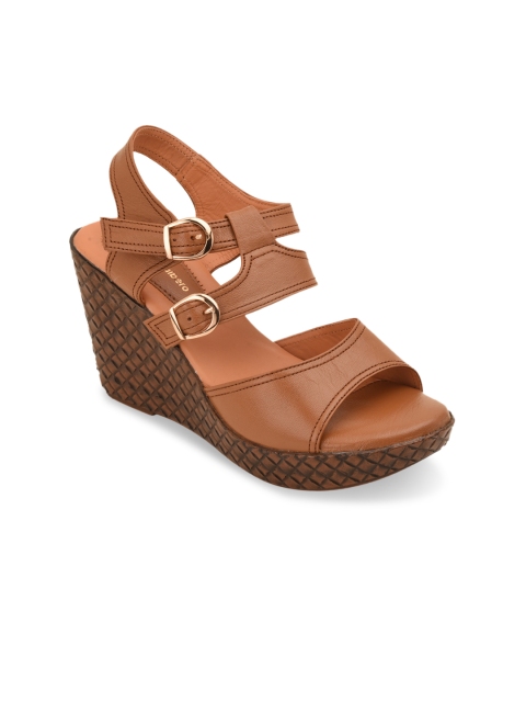 

pelle albero Women Khaki Solid Sandals