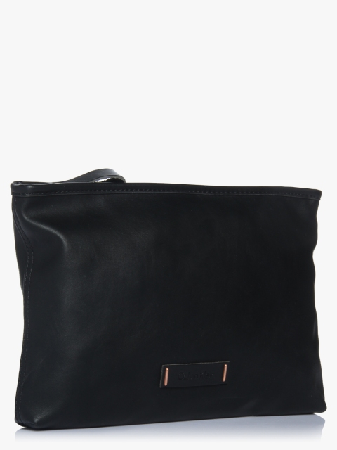 

Black Pouch