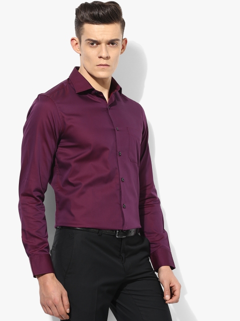 

Magenta Solid Regular Fit Formal Shirt
