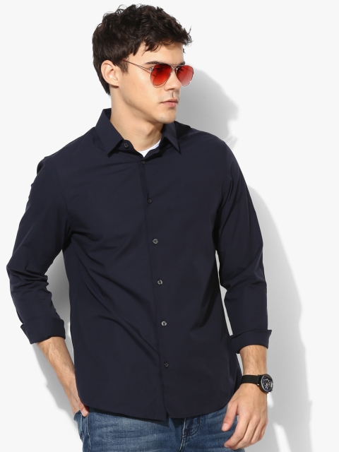 

Navy Blue Solid Slim Fit Casual Shirt