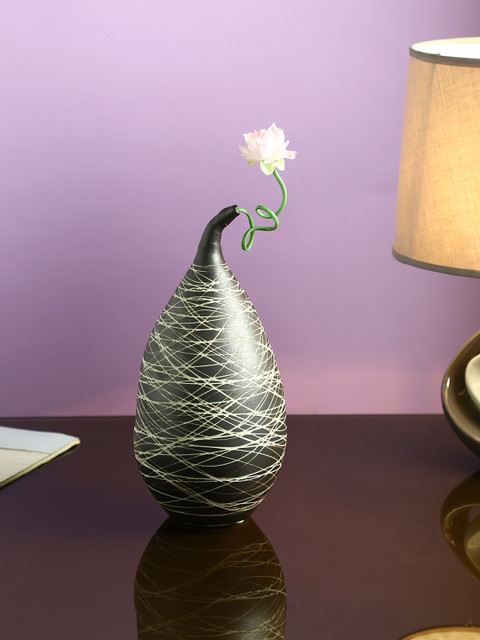 

Aapno Rajasthan Black Ceramic Flower Vase