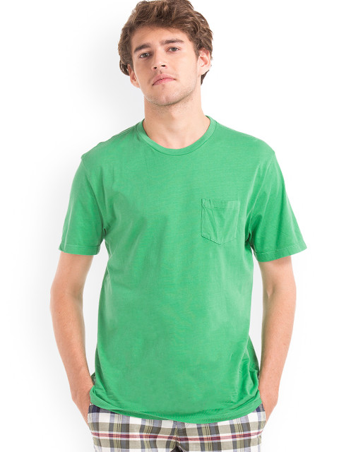 

GAP Men Green Vintage Wash T-Shirt