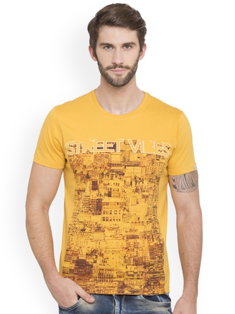 

SPYKAR Men Yellow Printed Round Neck T-shirt
