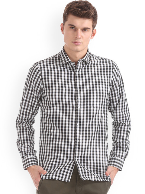 

Excalibur Men Black Regular Fit Checked Semiformal Shirt