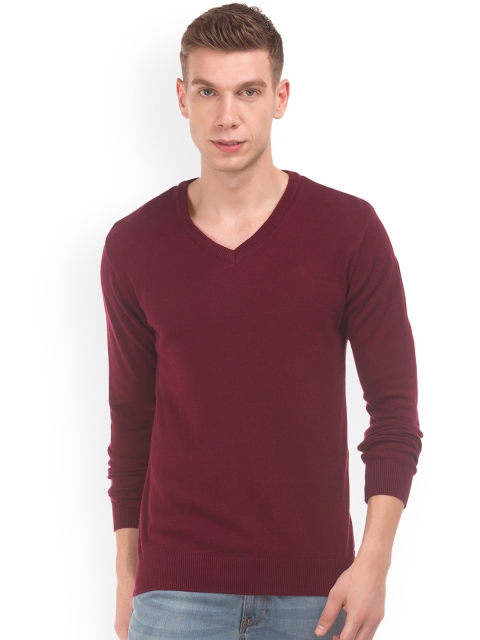 

Ruggers Men Maroon Solid Pullover
