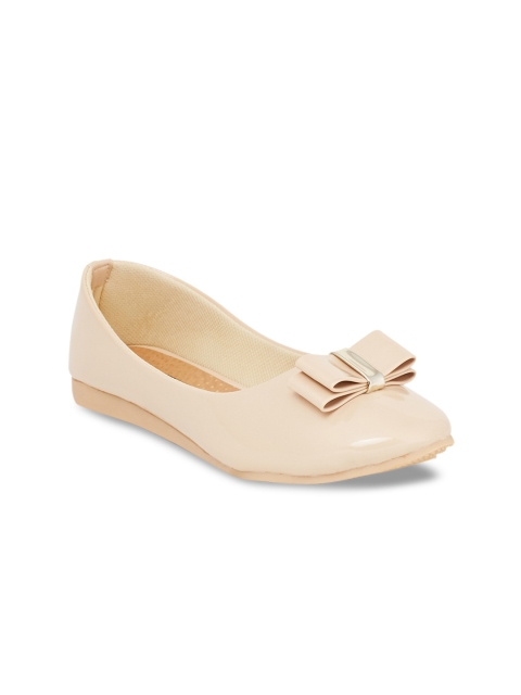 

Shoetopia Women Cream-Coloured Solid Synthetic Ballerinas