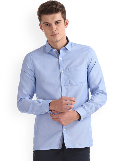

Excalibur Men Blue Slim Fit Solid Casual Shirt