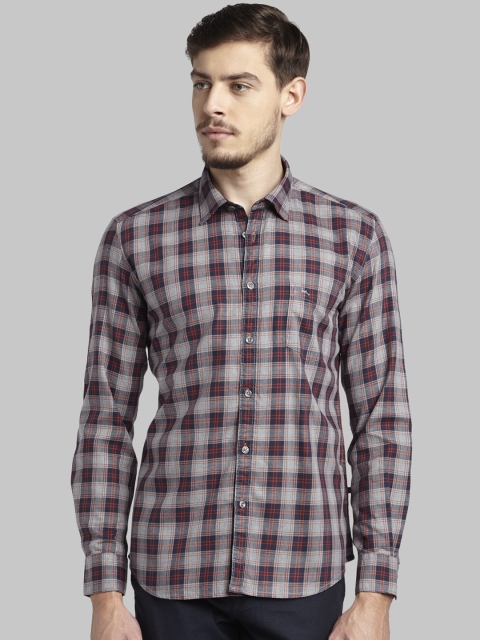 

Parx Men Red & Grey Slim Fit Checked Casual Shirt