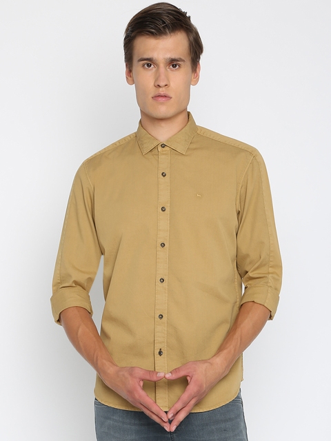 

Basics Men Khaki Slim Fit Solid Casual Shirt