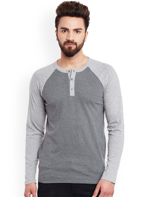 

Hypernation Men Grey Colourblocked Henley Neck T-shirt