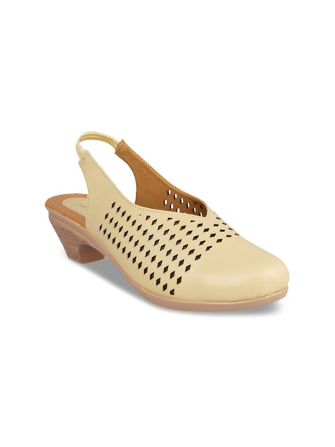 

pelle albero Women Cream-Coloured Solid Sandals