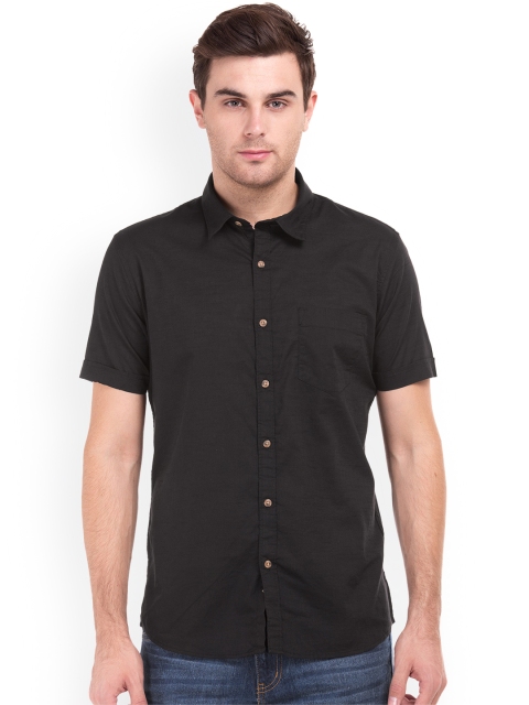 

Ruggers Men Black Regular Fit Solid Casual Shirt