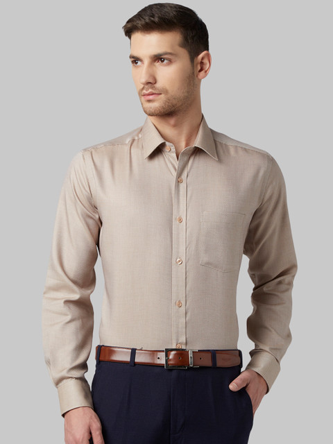 

Park Avenue Men Beige Regular Fit Solid Formal Shirt