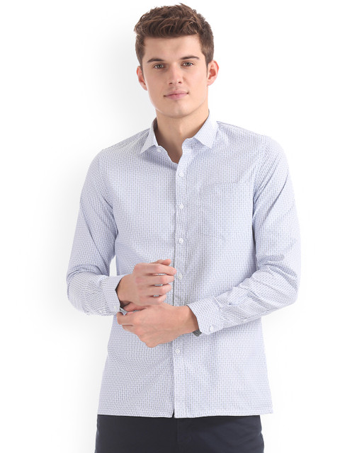 

Excalibur Men Blue Regular Fit Checked Casual Shirt