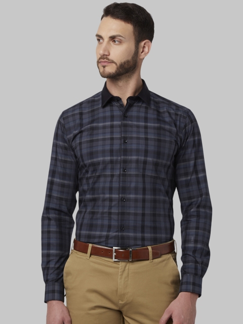 

Park Avenue Men Grey & Black Slim Fit Checked Formal Shirt