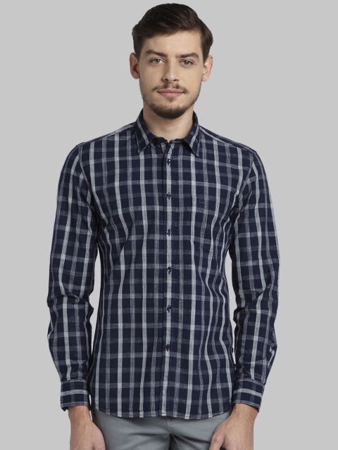 

Parx Men Blue Slim Fit Checked Casual Shirt