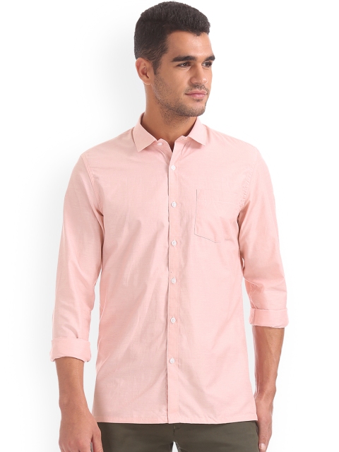 

Excalibur Men Peach-Coloured Regular Fit Solid Casual Shirt