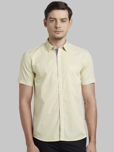 

Parx Men Yellow Slim Fit Checked Casual Shirt