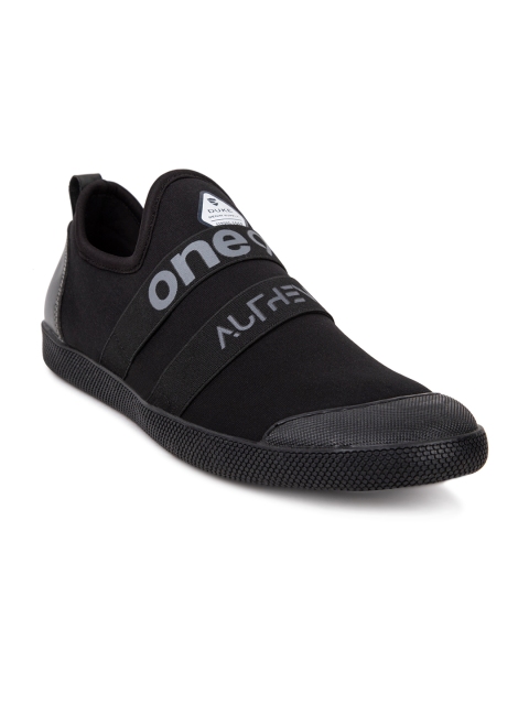 

Duke Men Black Slip-On Sneakers