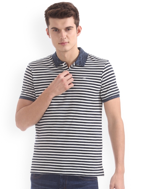 

Ruggers Men White Striped Polo T-shirt