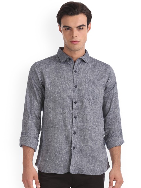 

Ruggers Men Blue Slim Fit Solid Casual Shirt