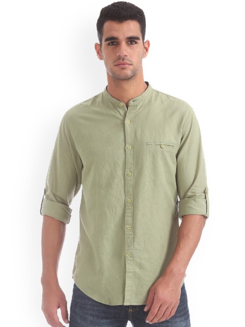 

Cherokee Men Green Regular Fit Solid Casual Shirt