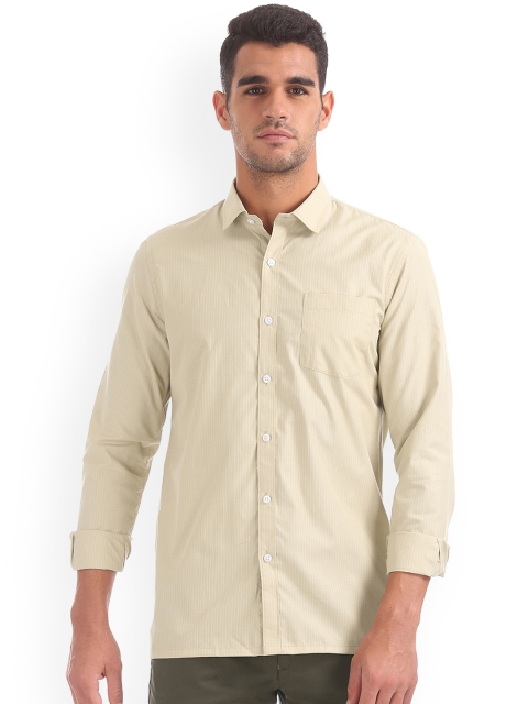 

Excalibur Men Beige Regular Fit Solid Casual Shirt
