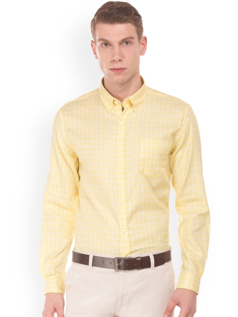 

Excalibur Men Yellow Regular Fit Checked Formal Shirt