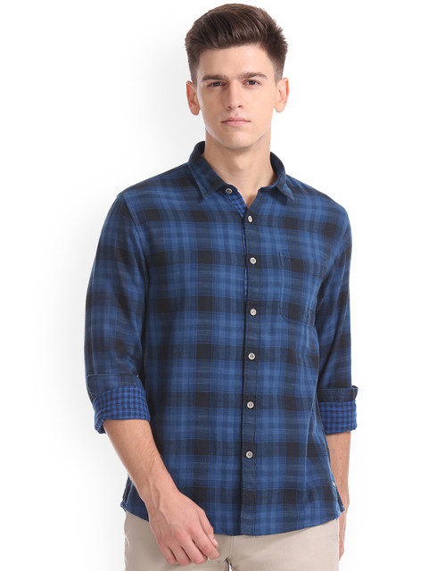 

Cherokee Men Blue Regular Fit Checked Casual Shirt
