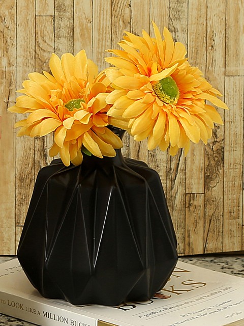 

Aapno Rajasthan Black Ceramic Flower Vase